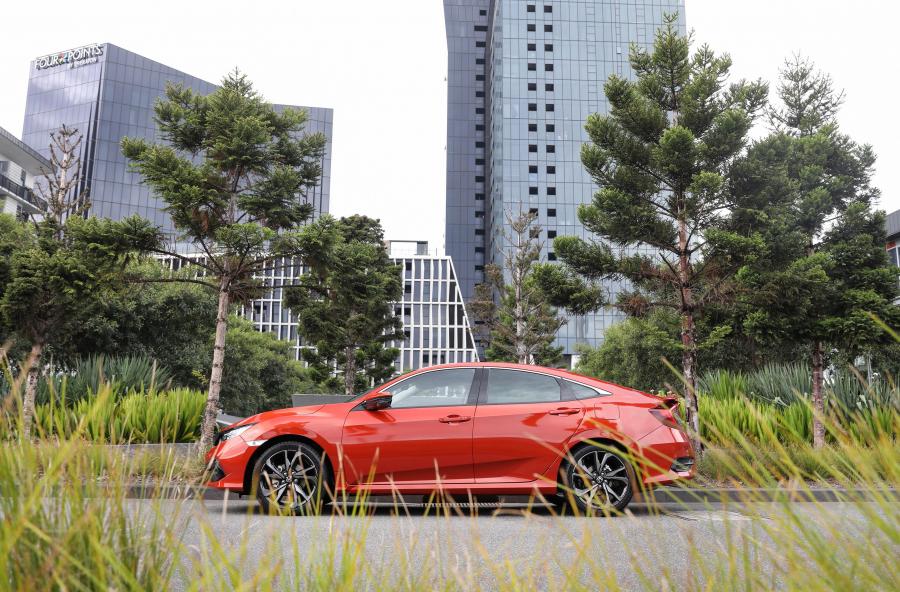  Honda Civic RS Sedan (FC1) 2019 года  (AU) (фото 31 из 40)